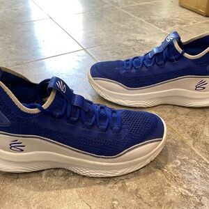 Curry Flow 8 Under Armour Basketball 7 youth